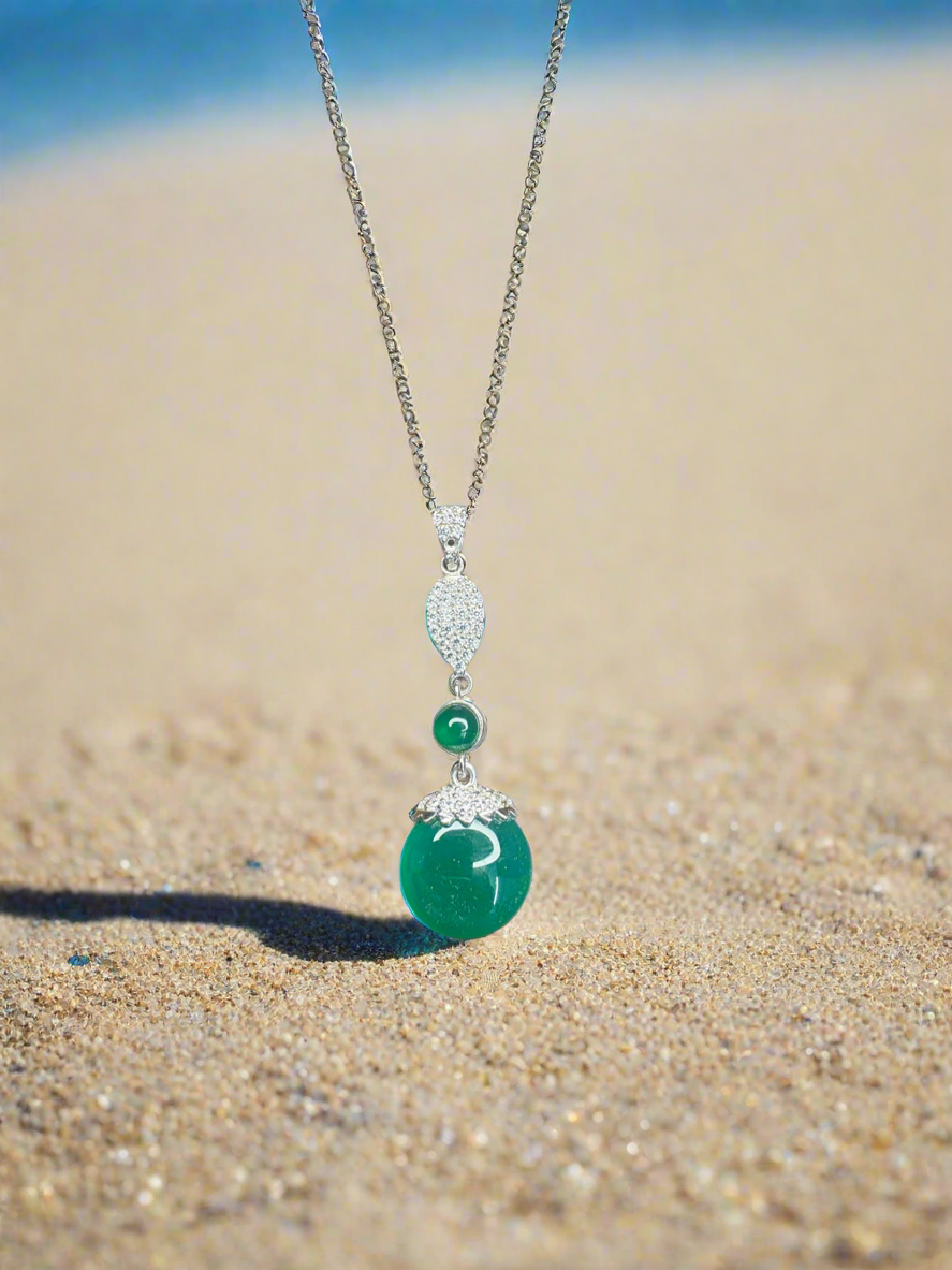 Green Onyx & CZ Silver Pendant – Natural Elegance